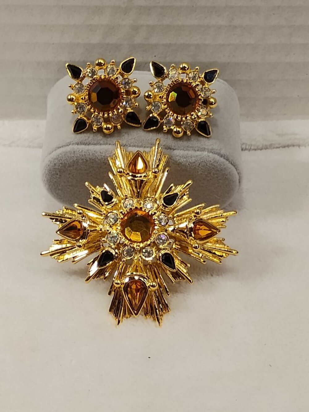 Vintage Joan Rivers Maltese Cross Rhinestone Brooch & Clip On Earrings LOT - Picture 2 of 11
